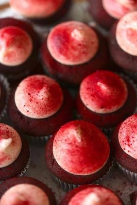 RED VELVET CUPCAKES WITH BEETROOT
